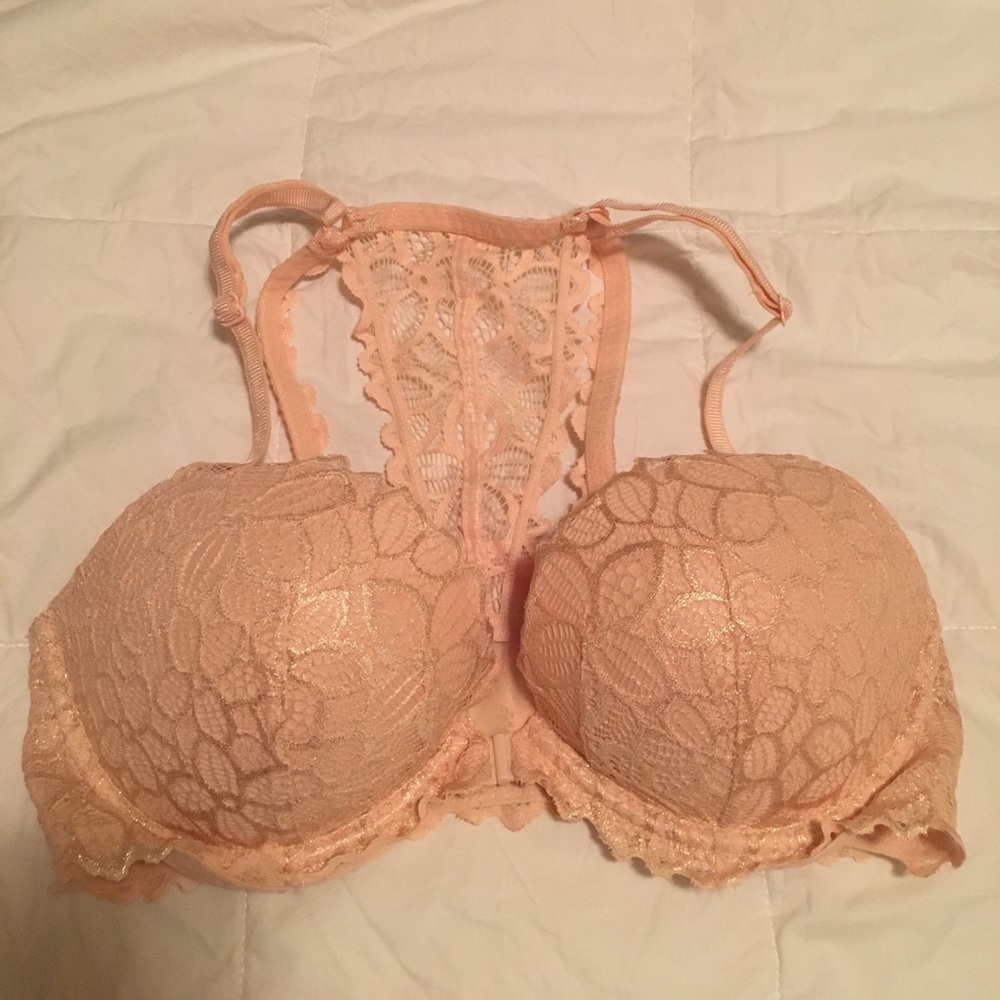 Victoria’s Secret Pink bra